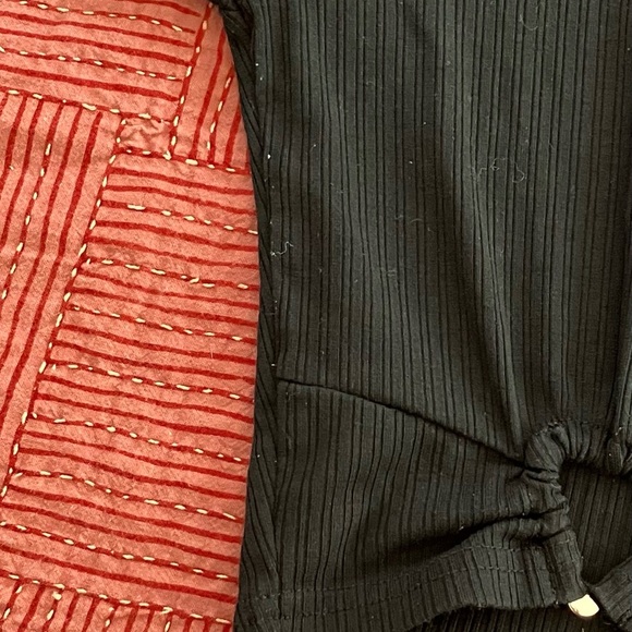 MINKPINK (teen/ women’s size medium / see photos for dimensions) Ribbed Crop Top - Picture 11 of 13